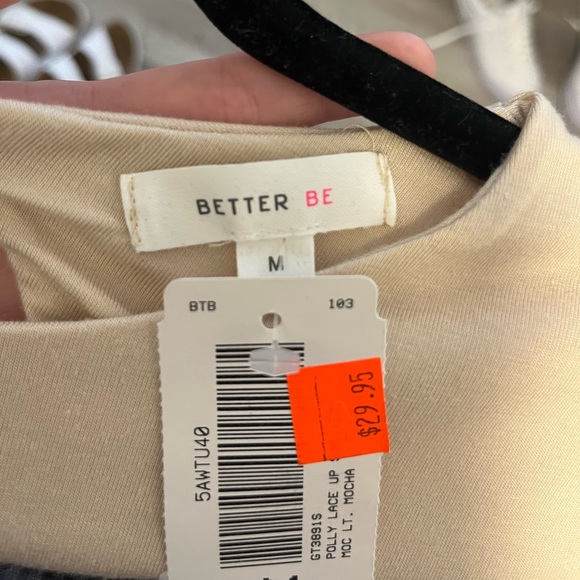 ⚡️2 for 20$!⚡️Open Back Crop Top - Picture 3 of 5